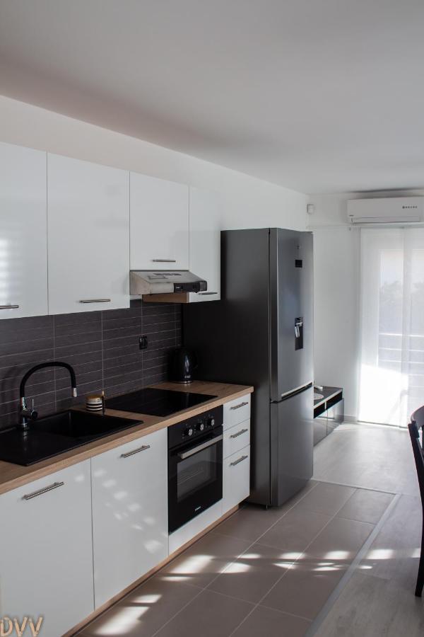 Apartmani My Way, Tribunj Free Parking Free Bicycles ภายนอก รูปภาพ